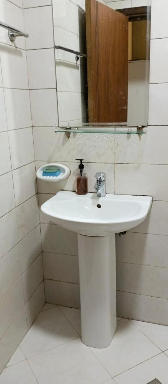 Affordable Luxury For Couple & Executives * Dubai
