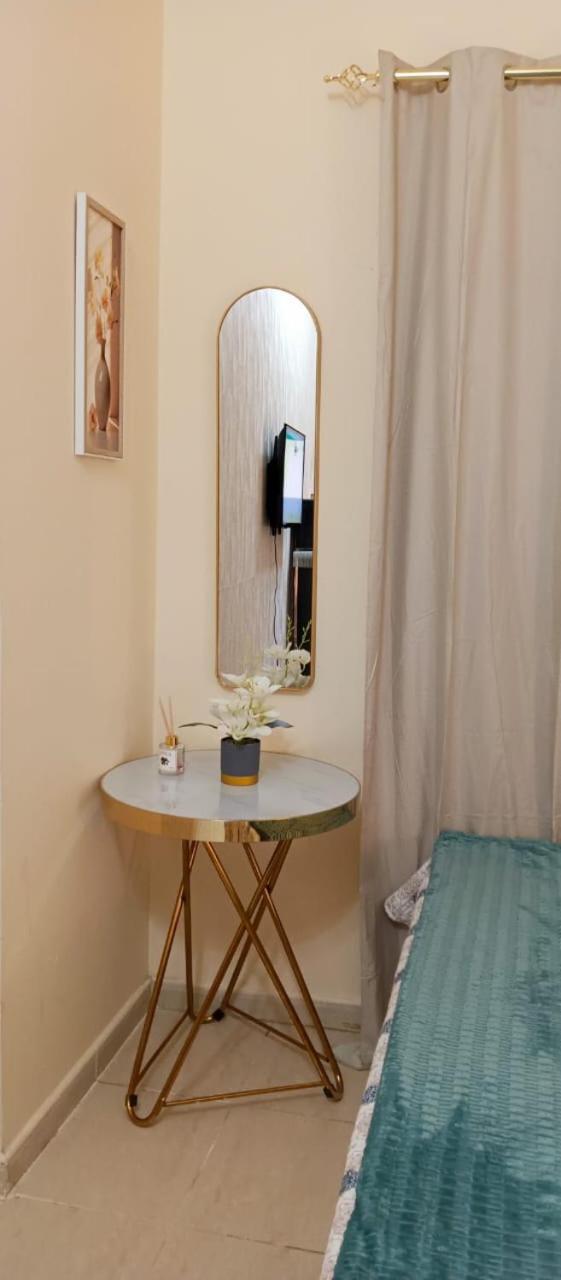 Affordable Luxury For Couple & Executives * Dubai