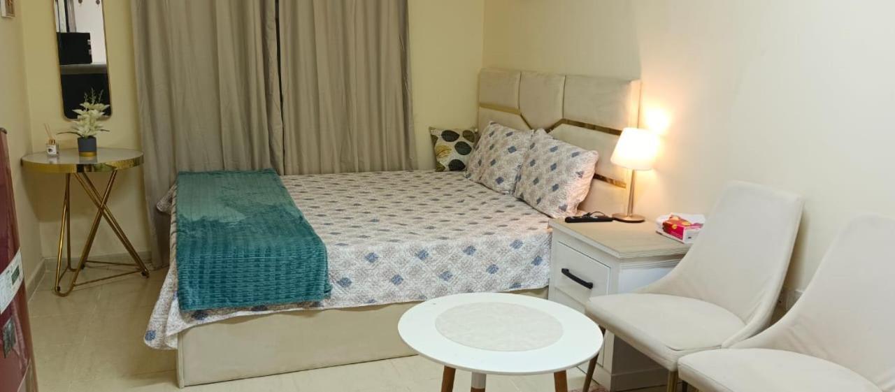 Affordable Luxury For Couple & Executives Apartment